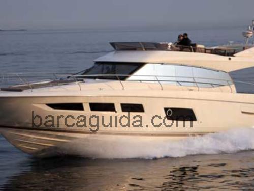Prestige 550 Yacht recensioni e scheda tecnica